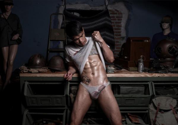 Tight-01--Arm-Akkharat